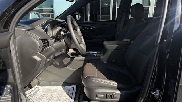 Used 2023 Chevrolet Traverse High Country w/ LPO, Floor Liner Package AWD/4WD image 11