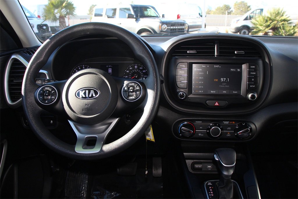 Used 2020 Kia Soul LX image 17