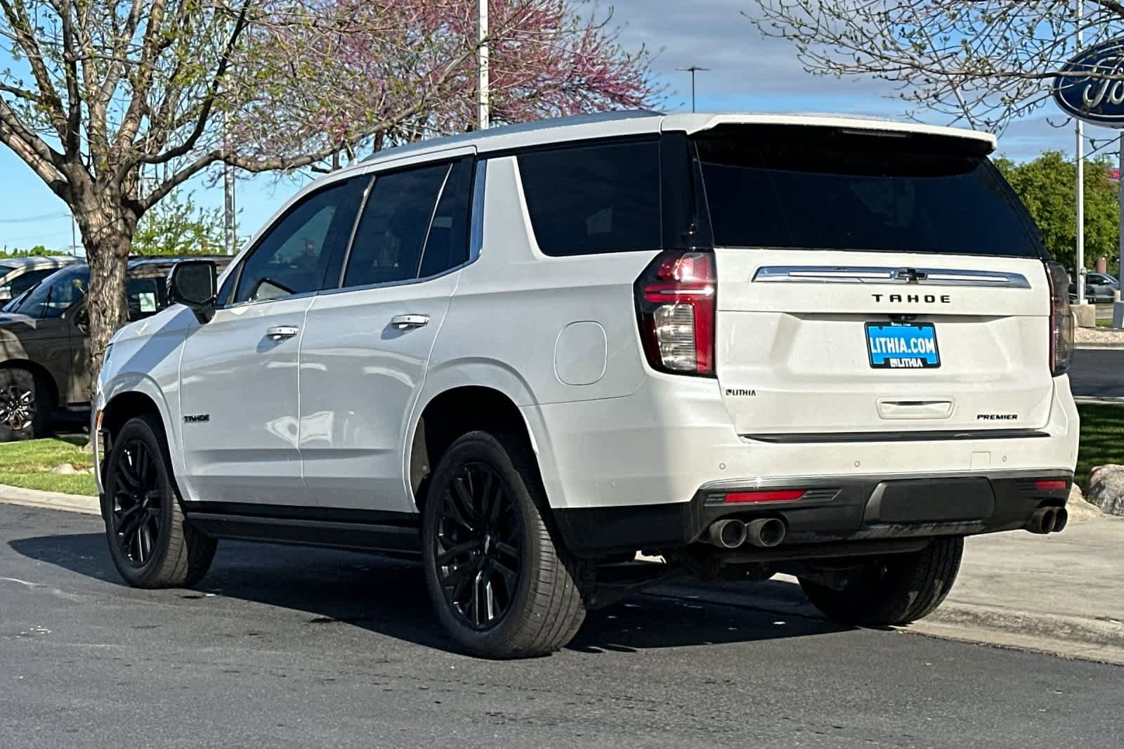 Used 2023 Chevrolet Tahoe Premier AWD/4WD image 6