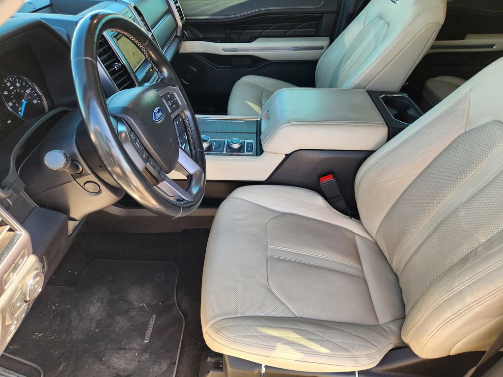 Certified 2018 Ford Expedition Platinum image 12