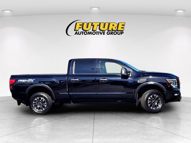 Used 2020 Nissan Titan PRO-4X w/ Pro-4x Convenience Package image 6