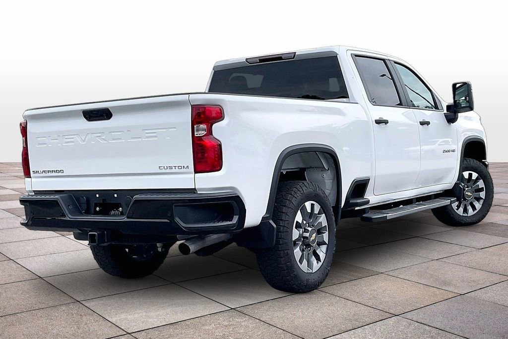 Used 2025 Chevrolet Silverado 2500 Custom w/ Custom Value Package AWD/4WD image 12