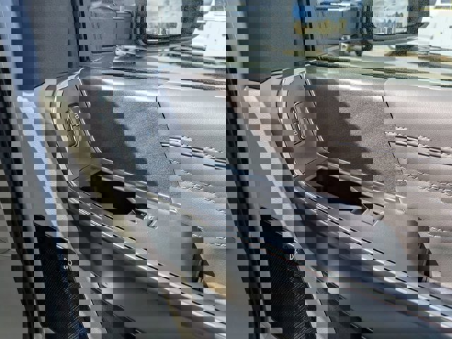 Certified 2025 Ford F350 Platinum w/ Platinum Plus Package image 35