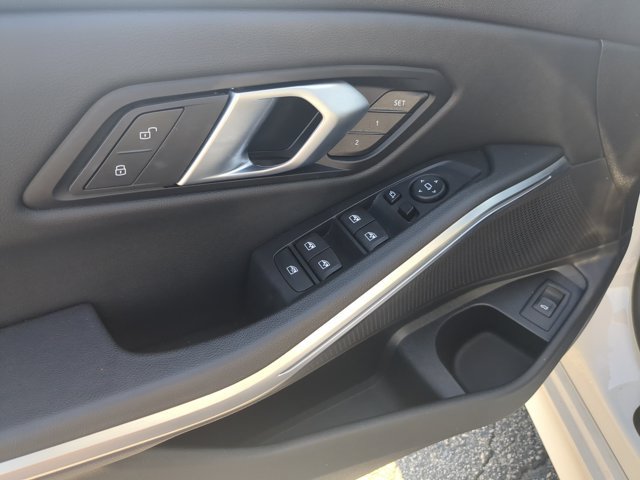 Used 2024 BMW 330i Sedan RWD image 14