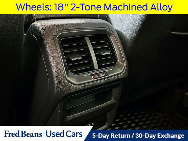 Used 2023 Volkswagen Taos SE AWD/4WD image 27