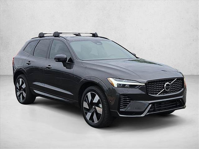 Used 2024 Volvo XC60 T8 Plus w/ Climate Package AWD/4WD video 4