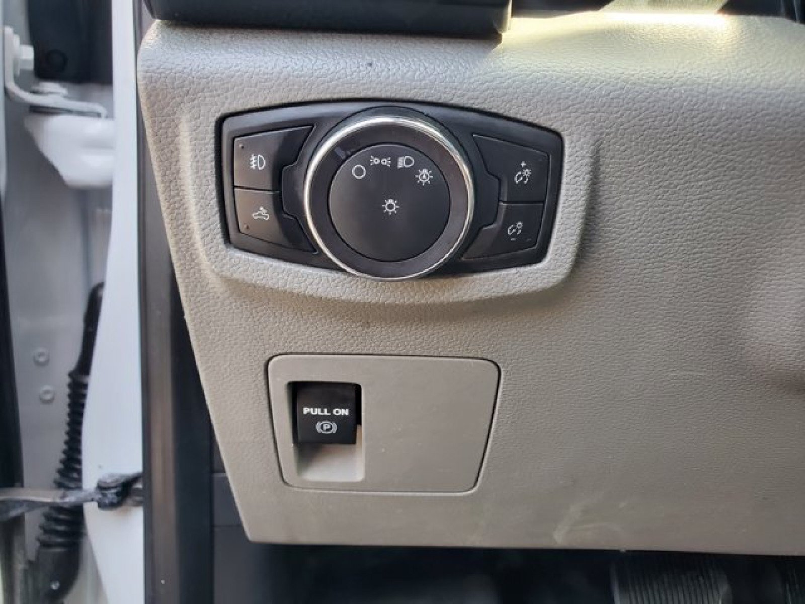 Certified 2018 Ford F150 XL w/ Equipment Group 101A Mid AWD/4WD image 14