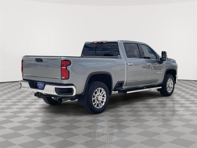 Used 2025 Chevrolet Silverado 2500 LTZ w/ LTZ Premium Package AWD/4WD image 7