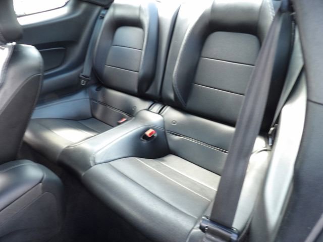 Certified 2020 Ford Mustang Premium RWD image 32