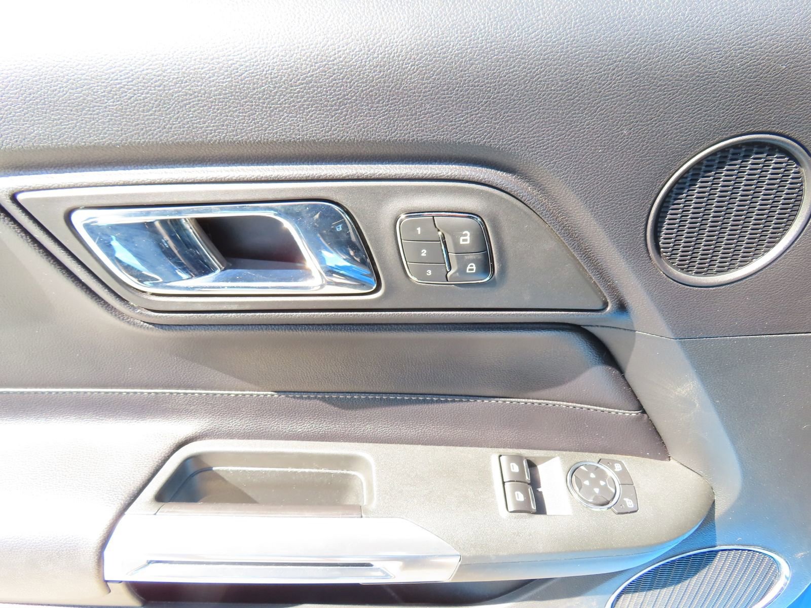 Certified 2017 Ford Mustang Premium w/ Ecoboost Performance Package image 11