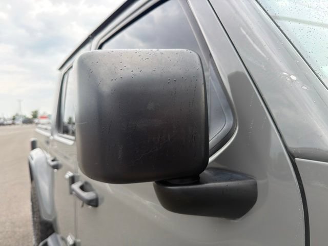 Used 2021 Jeep Gladiator Sport AWD/4WD image 6
