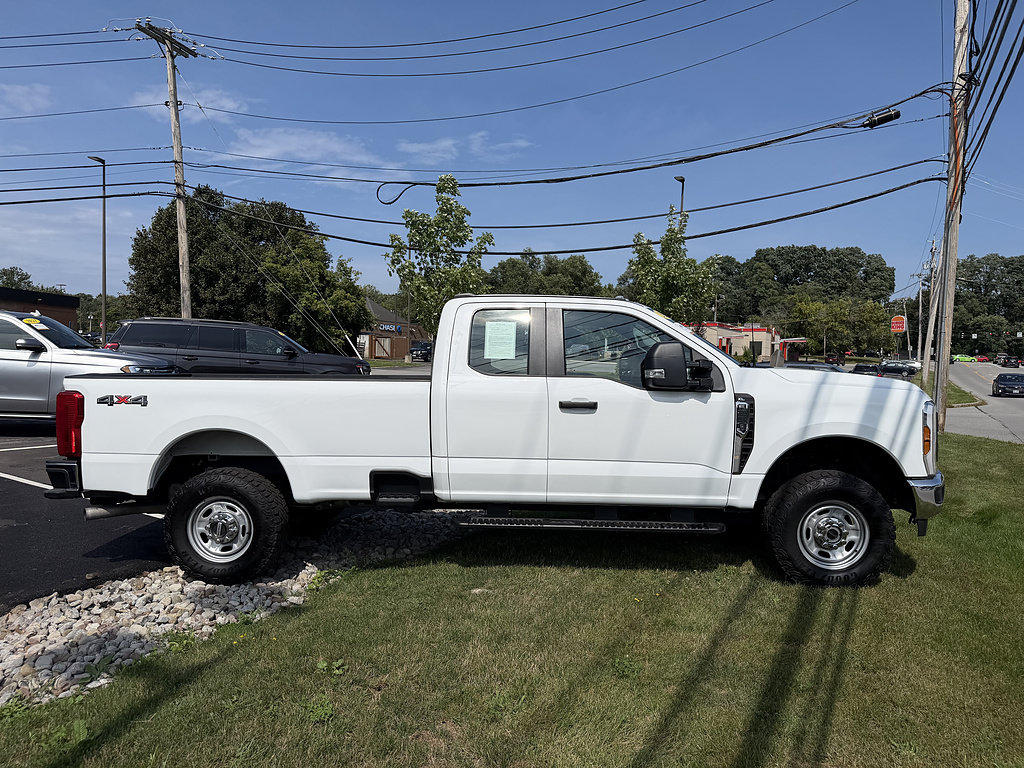 Certified 2025 Ford F250 XL w/ XL Off-Road Package AWD/4WD image 3