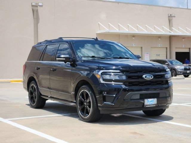 Certified 2023 Ford Expedition Limited RWD image 3