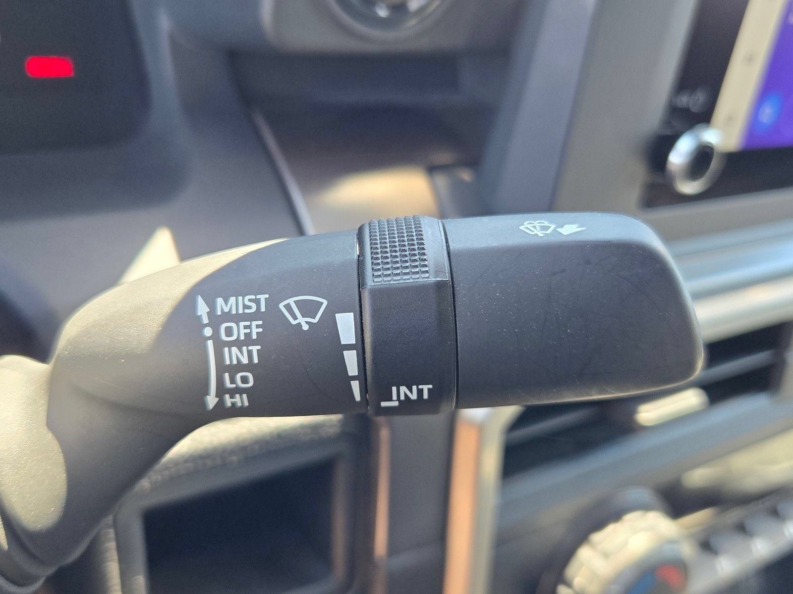 Used 2024 Toyota Tacoma SR5 AWD/4WD image 29