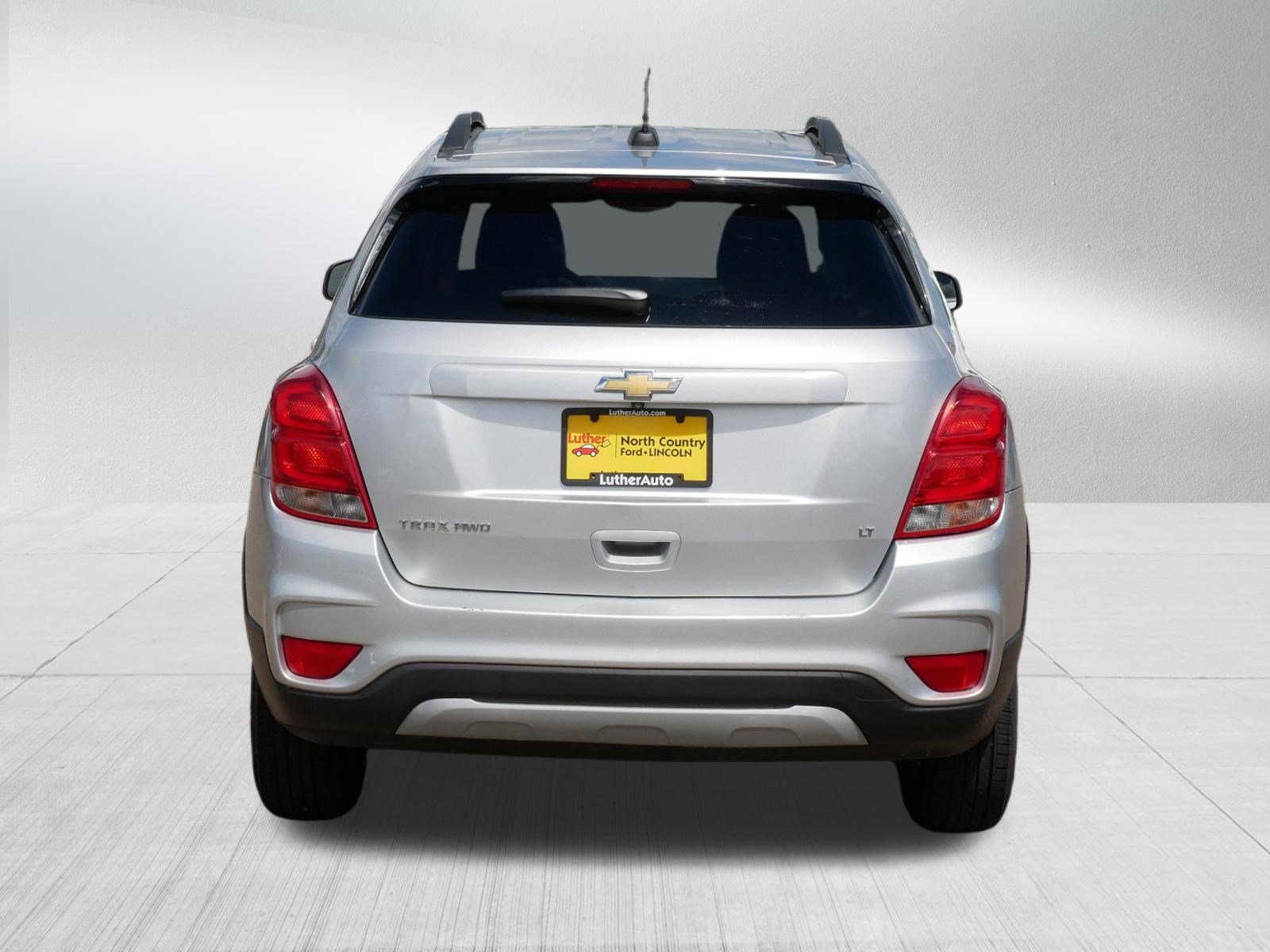 Used 2020 Chevrolet Trax LT w/ LT Convenience Package AWD/4WD image 6