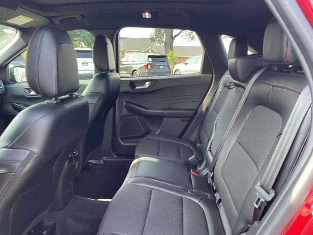 Certified 2023 Ford Escape ST-Line w/ Tech Pack #1 AWD/4WD image 12