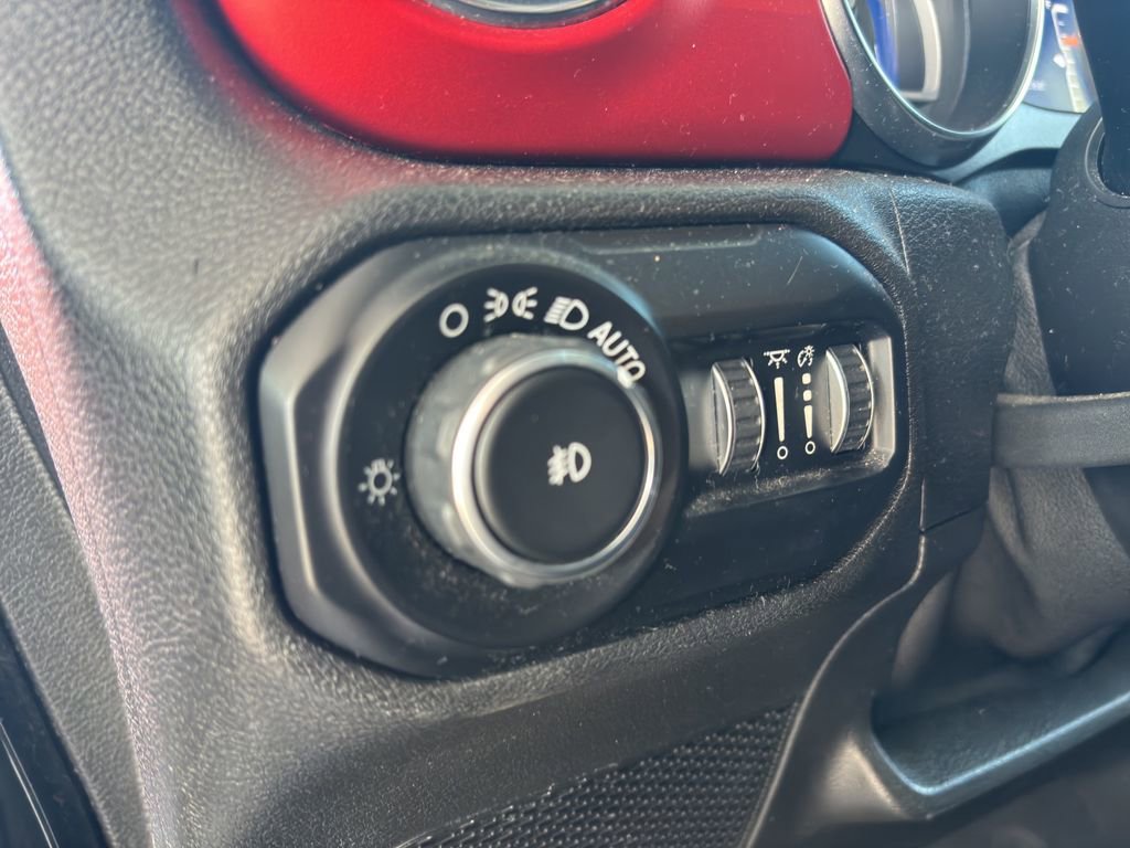 Used 2019 Jeep Wrangler Unlimited Rubicon image 13