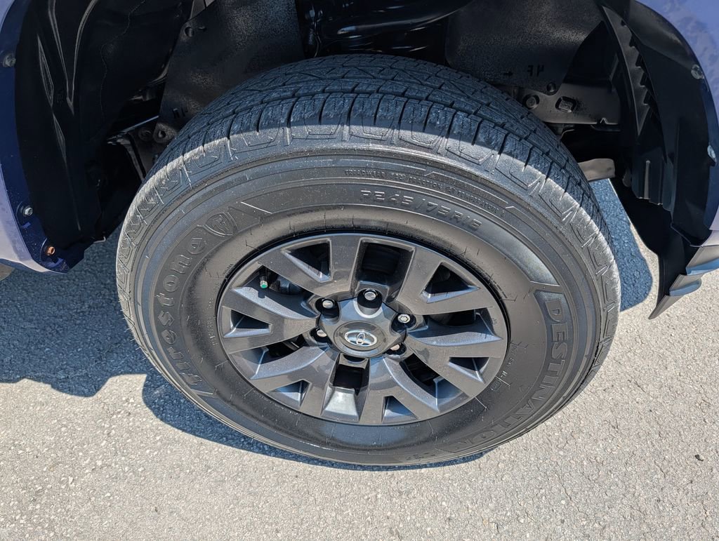 Used 2022 Toyota Tacoma SR5 AWD/4WD image 30