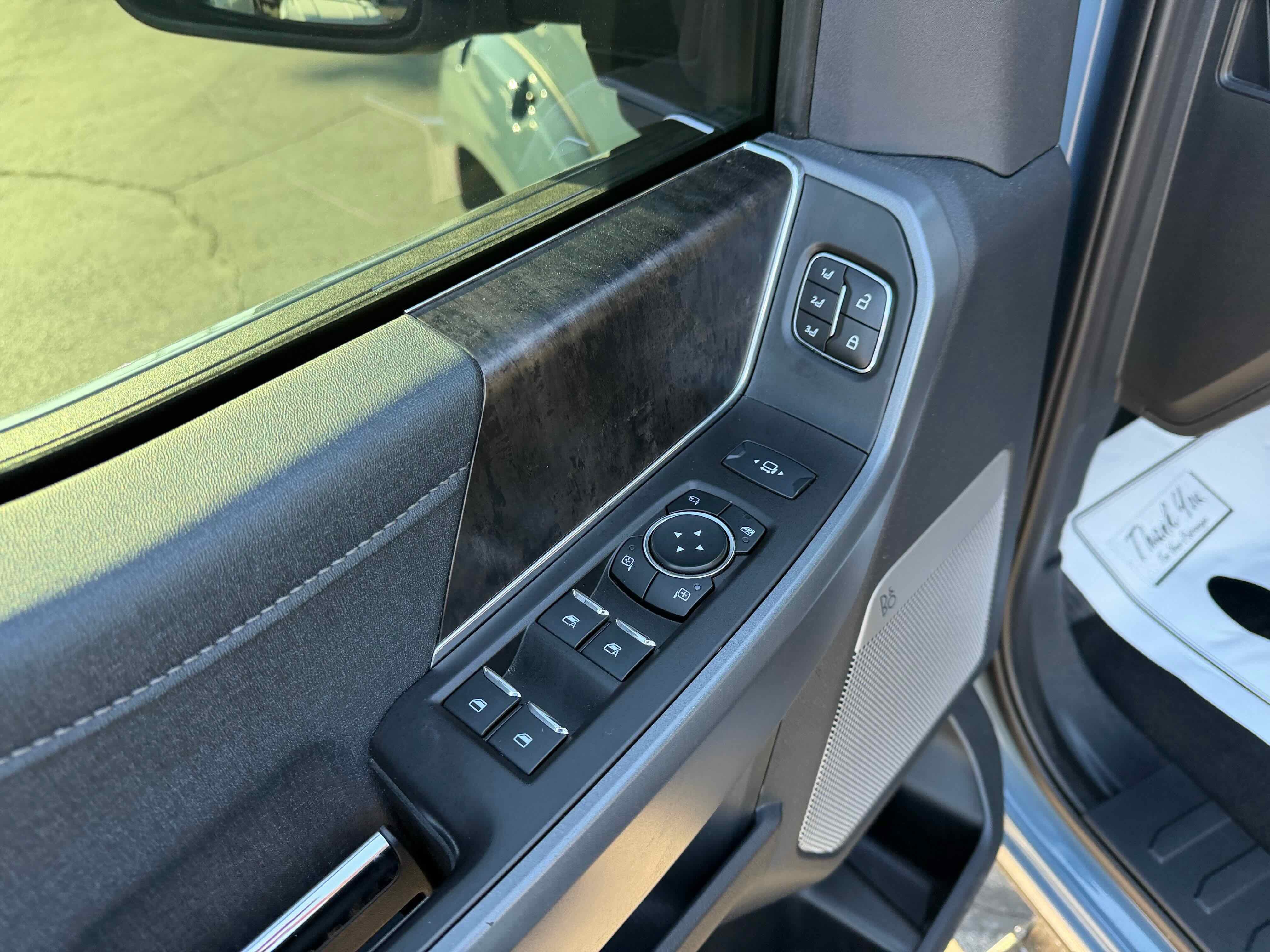 Certified 2023 Ford F350 Lariat w/ Lariat Ultimate Package image 18