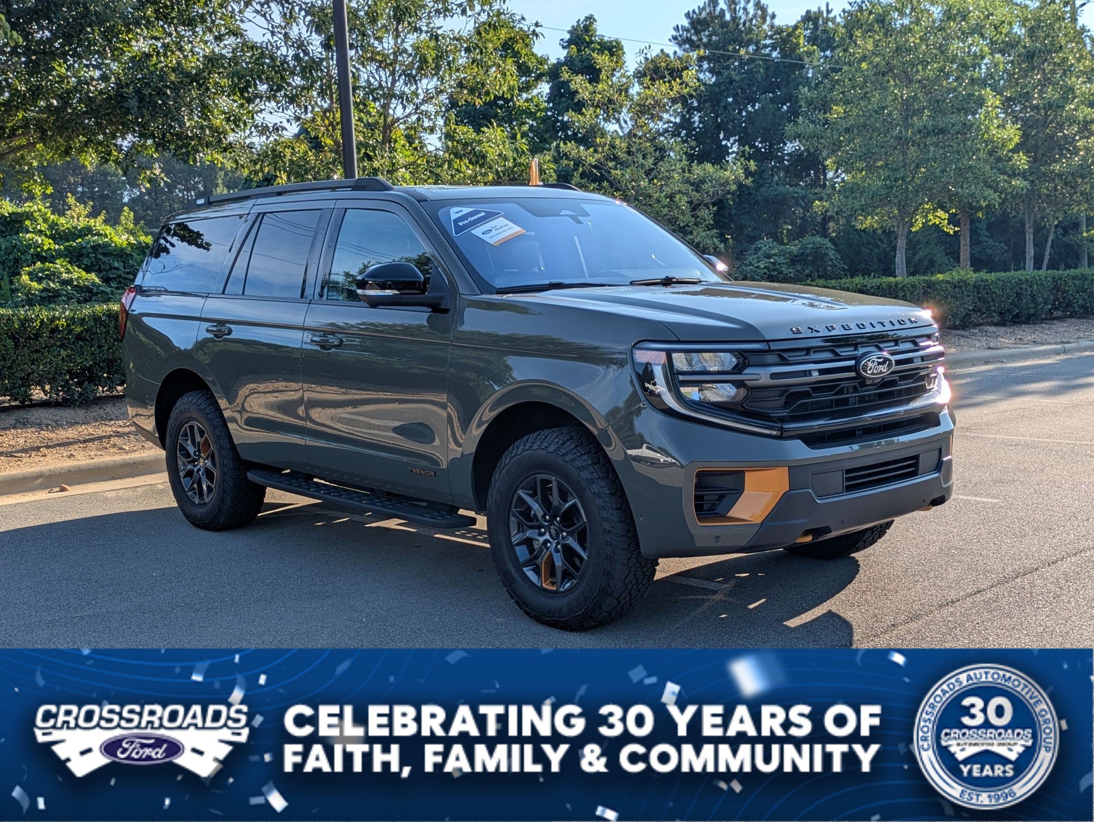 Certified 2025 Ford Expedition Tremor AWD/4WD image 1