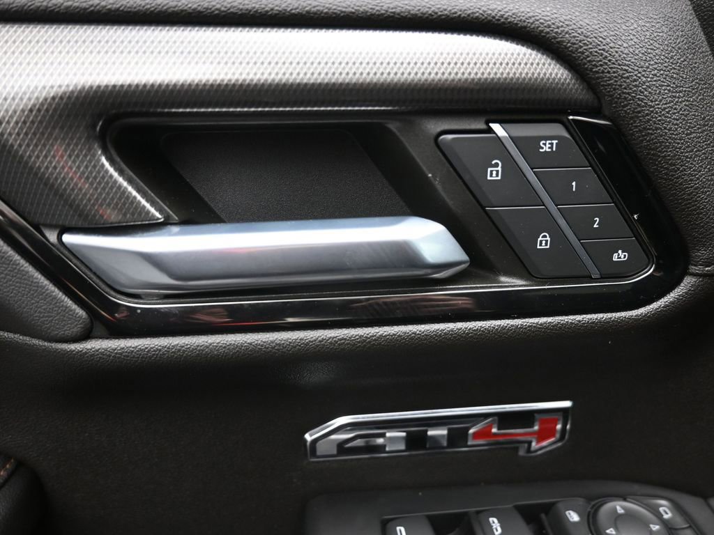 Used 2022 GMC Sierra 1500 AT4 w/ AT4 Premium Package image 18