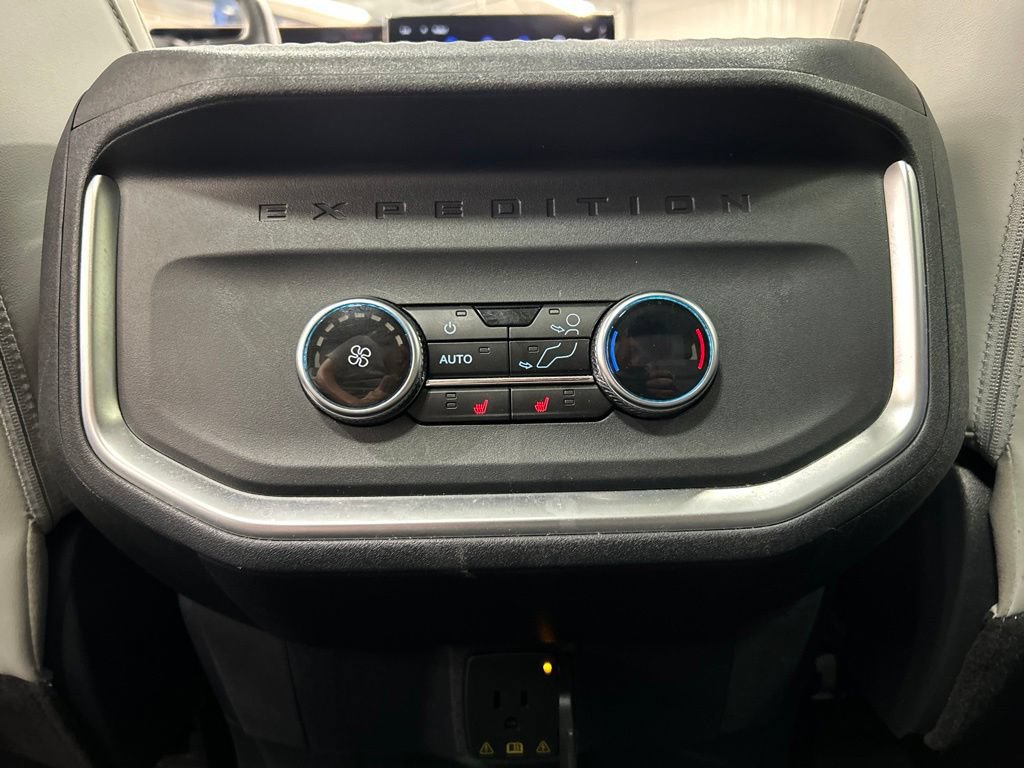 Certified 2025 Ford Expedition Max Platinum AWD/4WD image 30