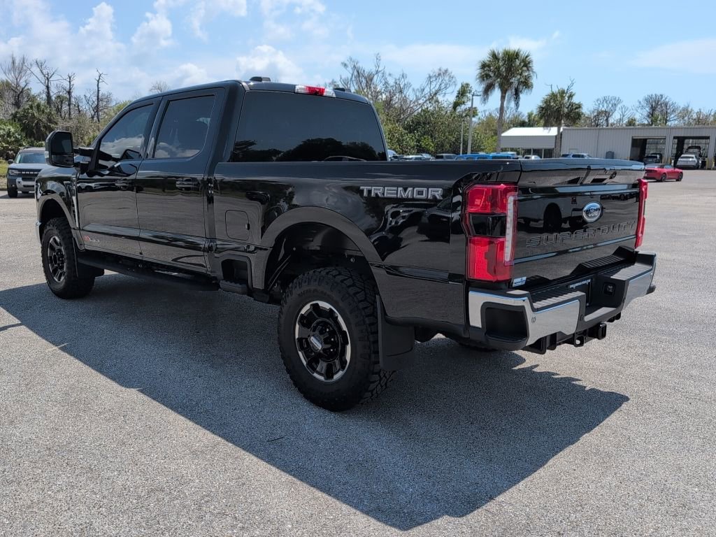 Certified 2025 Ford F250 Lariat w/ Tremor Off-Road Package image 5