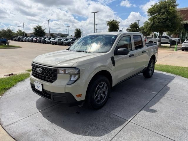 Certified 2025 Ford Maverick XL FWD image 3