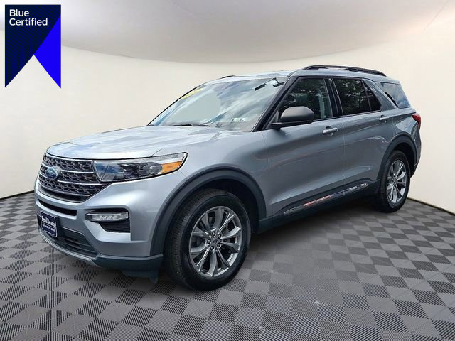 Certified 2022 Ford Explorer XLT w/ Equipment Group 202A