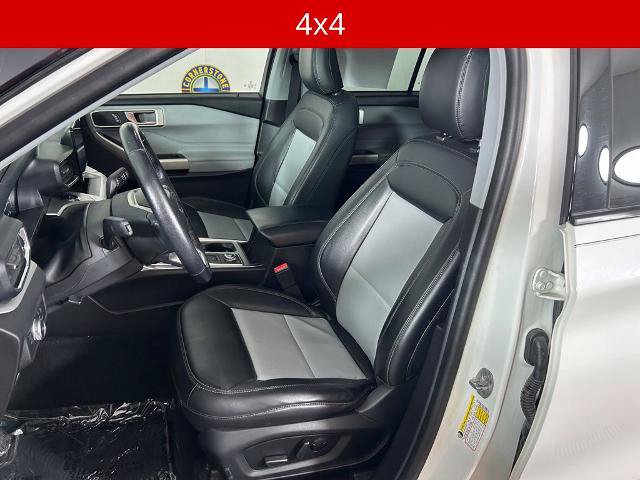Certified 2022 Ford Explorer XLT w/ Equipment Group 202A AWD/4WD image 11