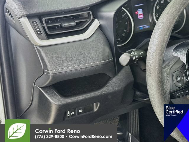 Used 2021 Toyota RAV4 XLE AWD/4WD image 13