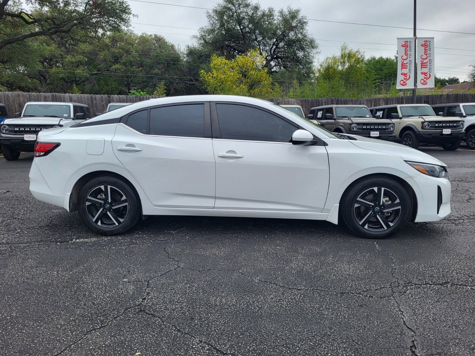 Used 2024 Nissan Sentra SV w/ All-Weather Package FWD image 2