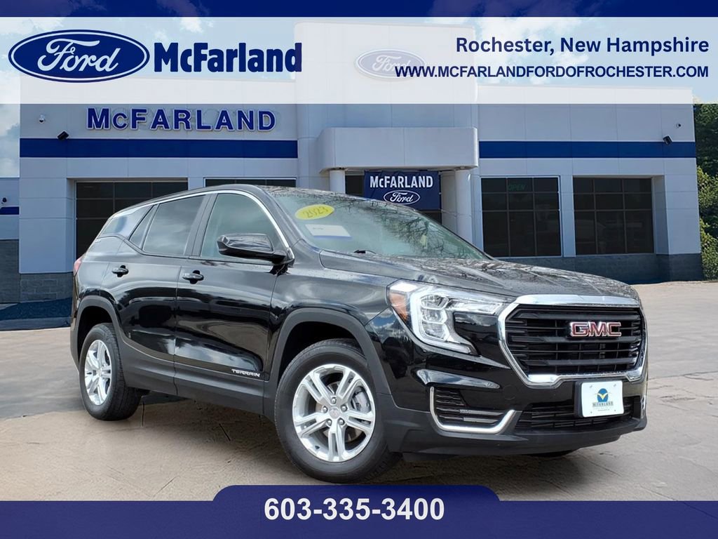 Used 2023 GMC Terrain SLE w/ LPO, Floor Liner Package AWD/4WD image 1