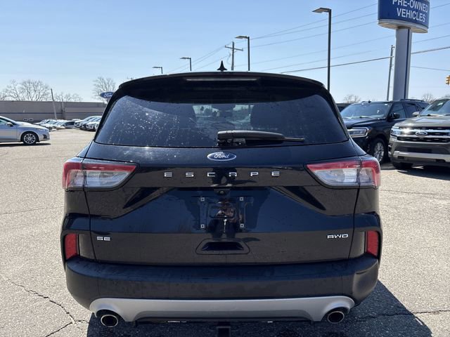 Certified 2020 Ford Escape SE image 4