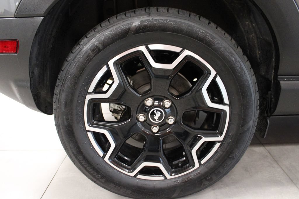 Certified 2025 Ford Bronco Sport Outer Banks AWD/4WD image 10