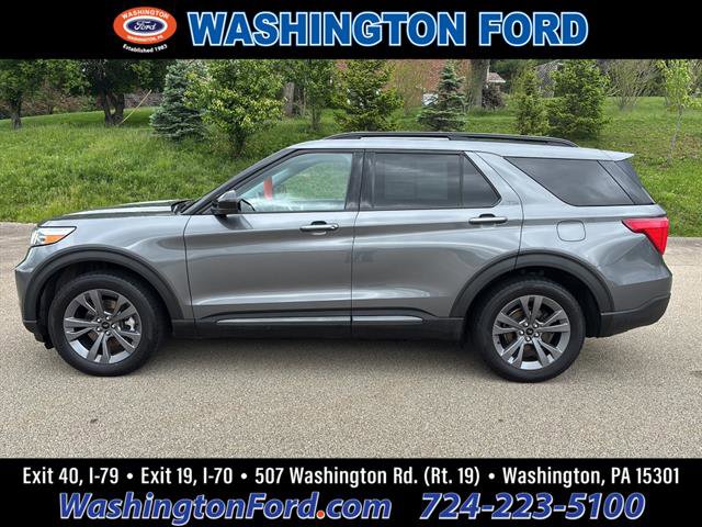 Certified 2023 Ford Explorer XLT w/ Equipment Group 202A AWD/4WD image 1