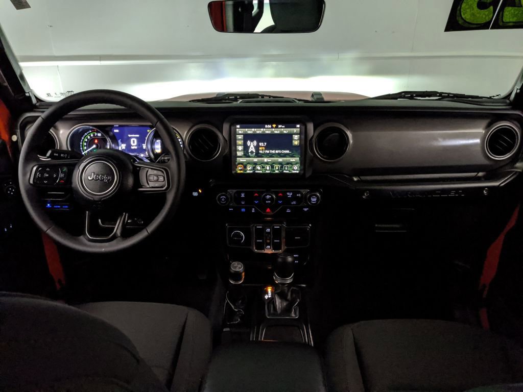 Used 2023 Jeep Wrangler Unlimited image 7