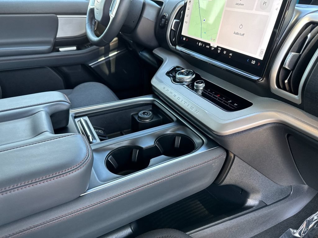 Certified 2025 Ford Expedition Active RWD image 16