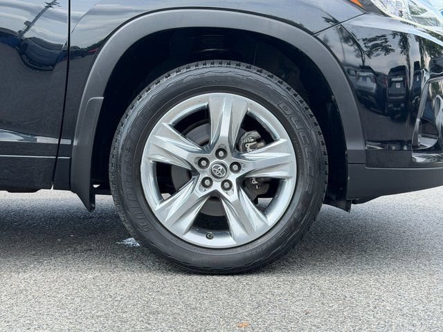 Used 2018 Toyota Highlander Limited AWD/4WD image 27