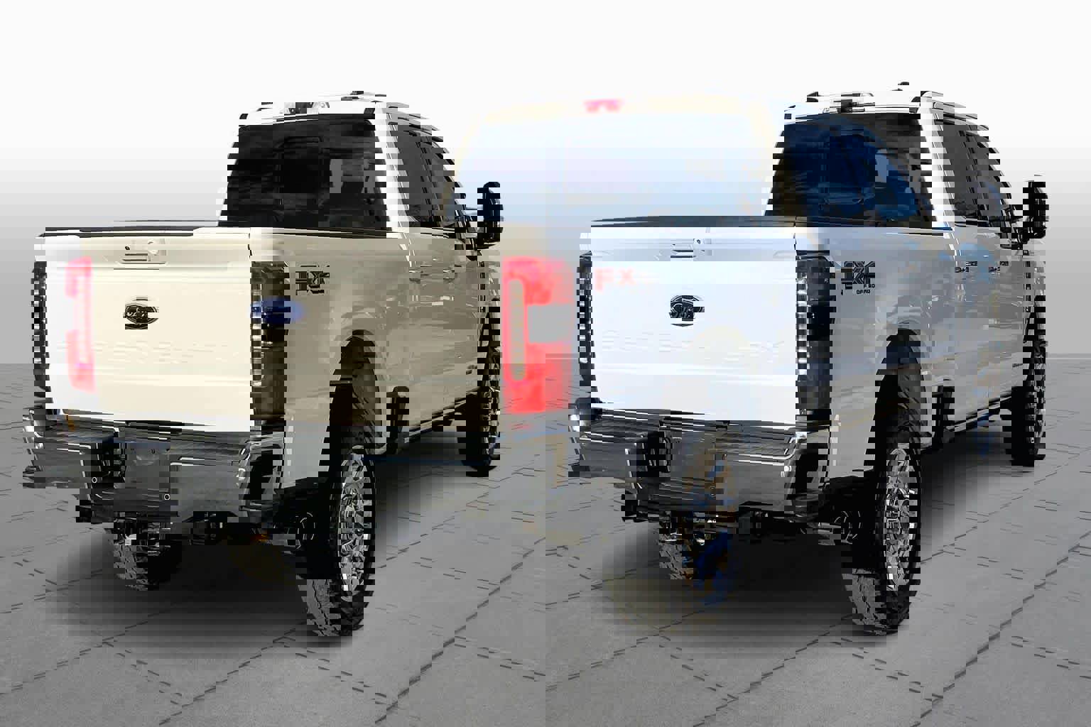 Certified 2025 Ford F250 Lariat w/ Chrome Package image 4