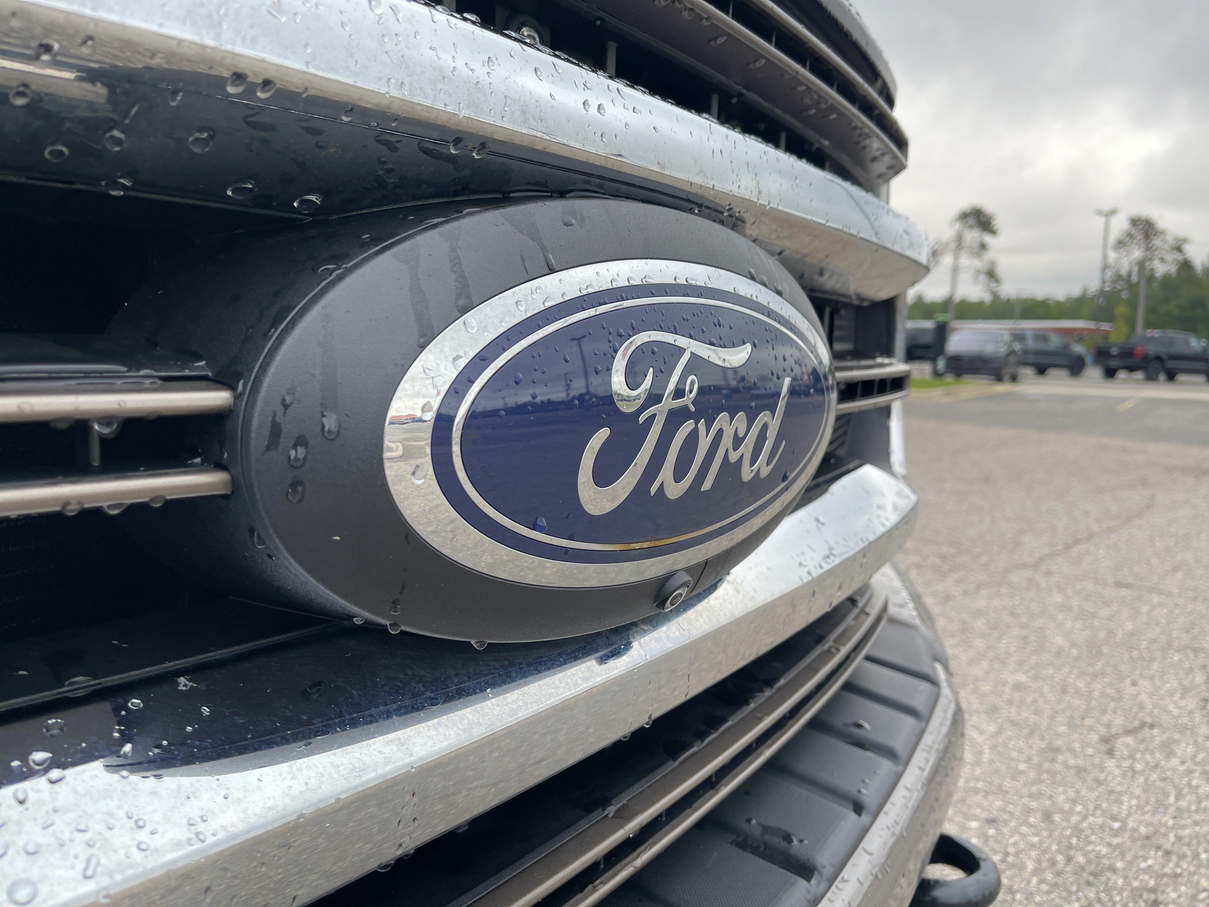 Certified 2020 Ford F350 King Ranch w/ FX4 Off-Road Package AWD/4WD image 27