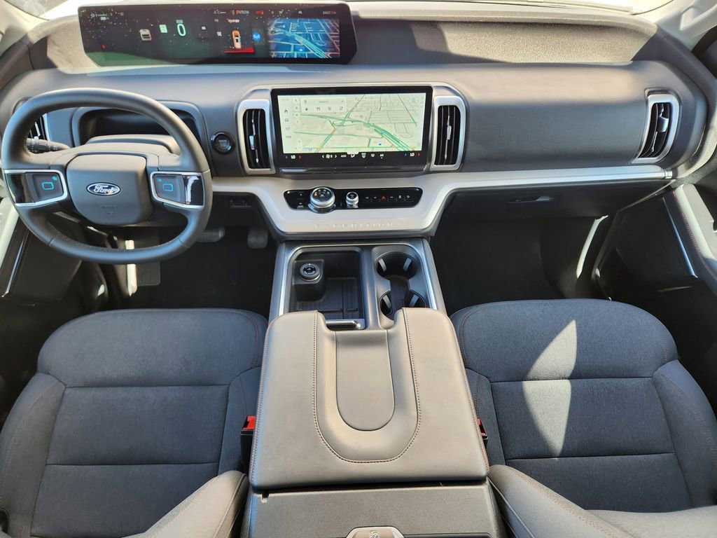 Certified 2025 Ford Expedition Max Active image 12
