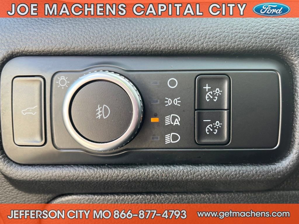 Certified 2023 Ford Explorer Limited w/ Limited Technology Package image 22