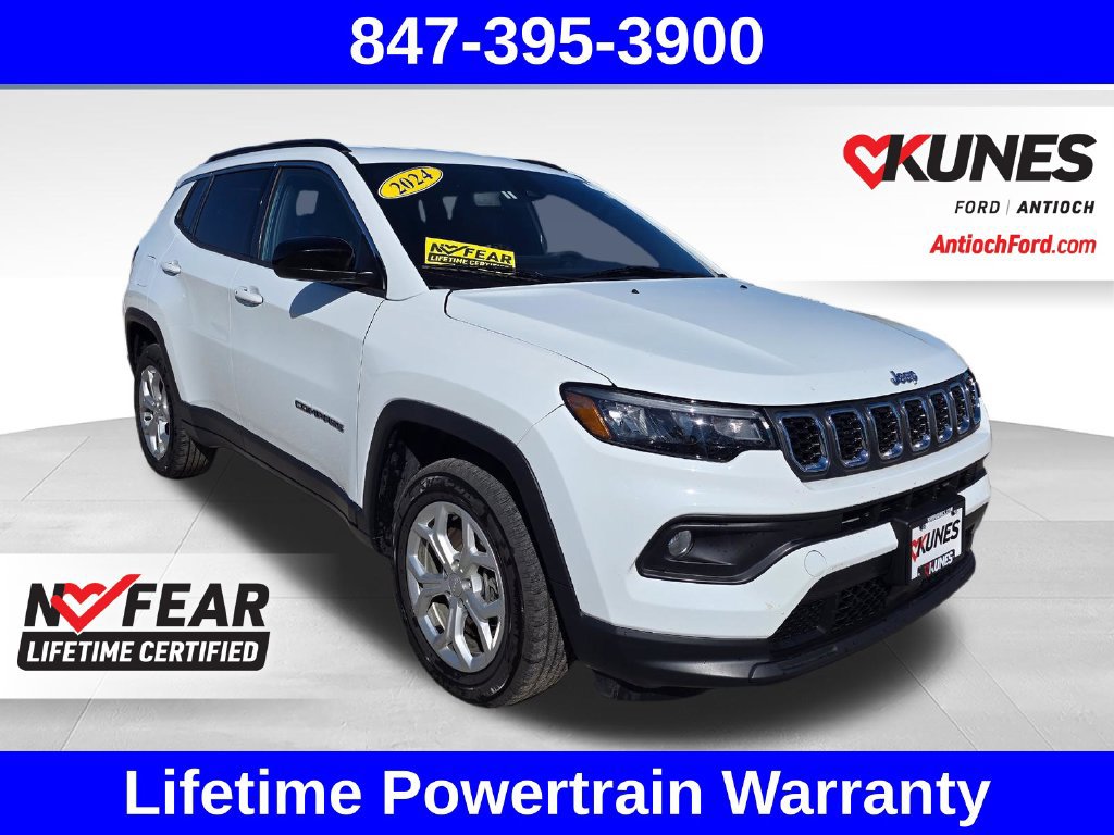 Used 2024 Jeep Compass Latitude AWD/4WD image 1