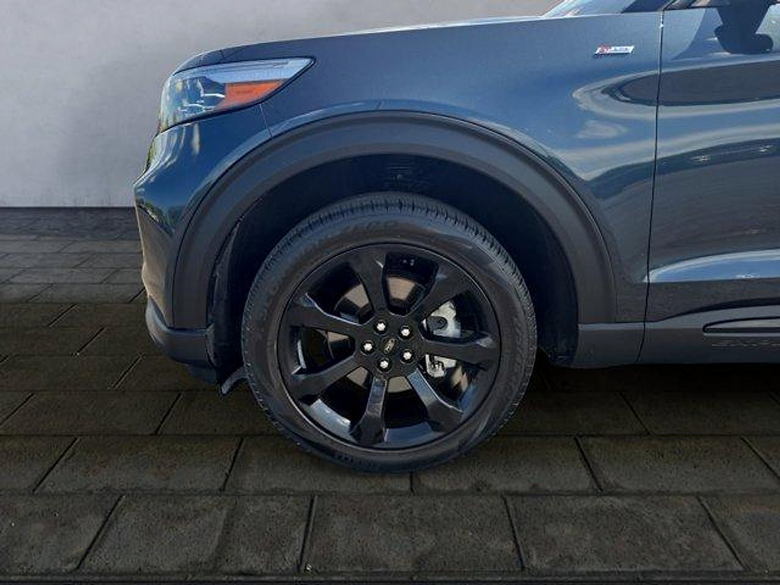Certified 2024 Ford Explorer ST-Line w/ Class IV Trailer Tow Package AWD/4WD image 26