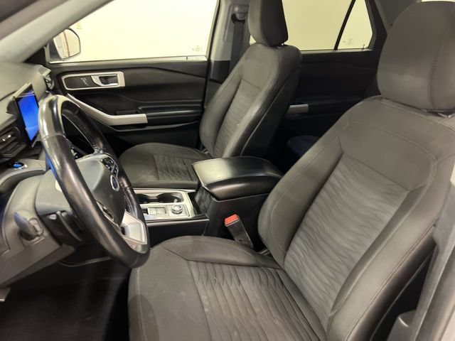 Certified 2020 Ford Explorer XLT w/ Comfort Package AWD/4WD image 4