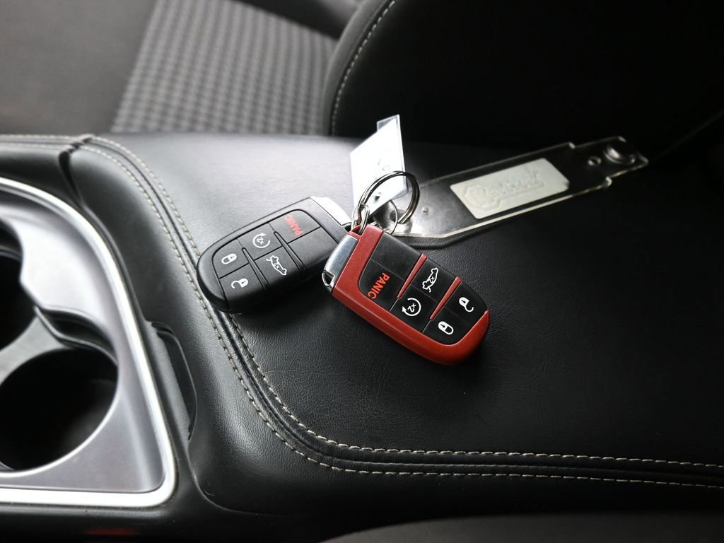 Used 2019 Dodge Challenger SRT Hellcat image 44