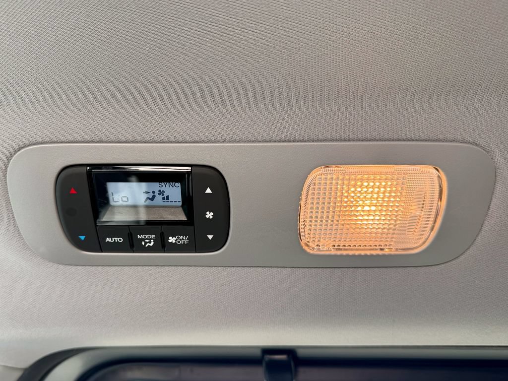 Used 2023 Honda Odyssey Touring image 41