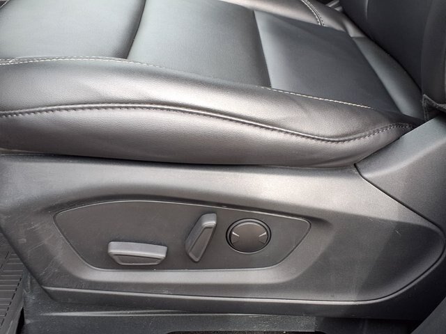 Certified 2024 Ford Explorer XLT w/ Equipment Group 202A AWD/4WD image 5