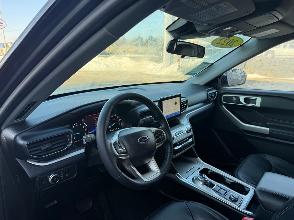 Certified 2022 Ford Explorer XLT w/ Equipment Group 202A image 2